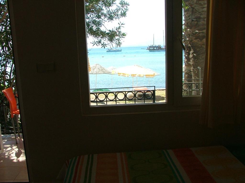 Meteor Beach Hotel Turgutreis Zimmer foto